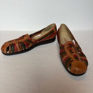 Softspots Women's  Brown and Red Huarche Woven Leather Flats Size 7M Look New!!